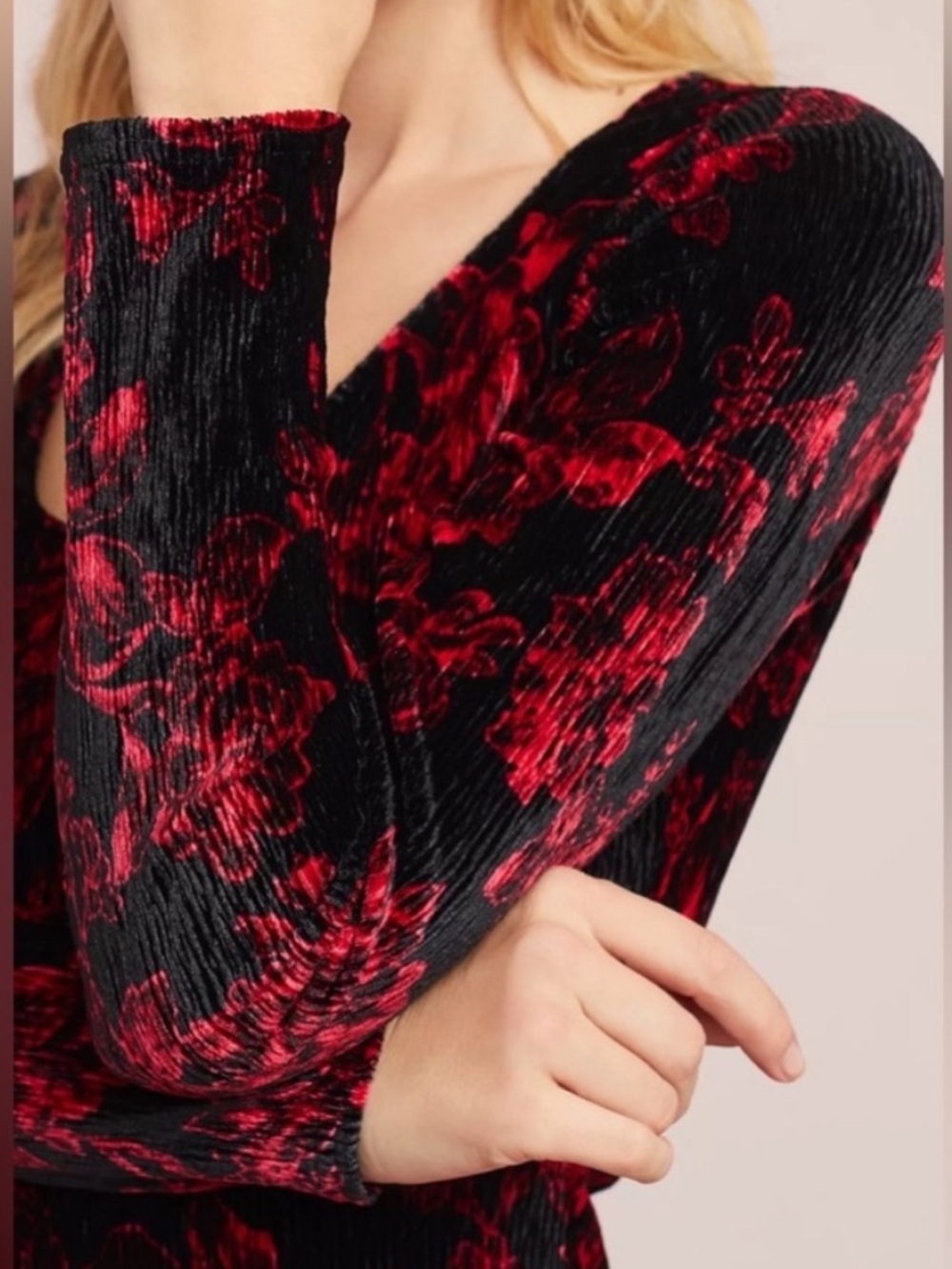 Anthropologie HD in Paris Dierdre Velvet Column Dress in Red Sz M - Picture 2 of 9